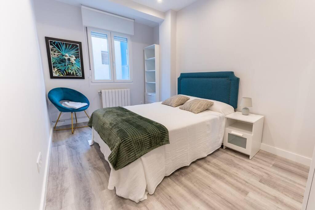 Valdecilla Center Apartment Сантандер Екстер'єр фото
